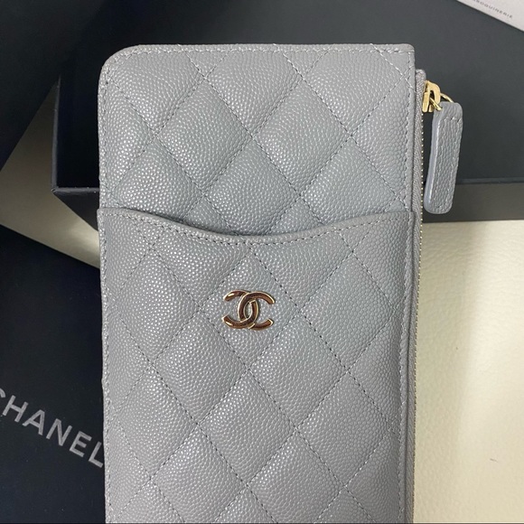 Chanel Phone Card Holder Pouch Interlocking CC logo Zipper Wallet - Picture 13 of 17